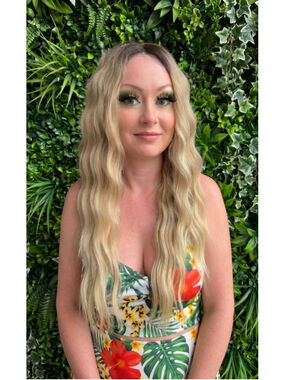 Kira in Tiramisu | 26" Water Wave Blonde Ombre Lace Front Wig